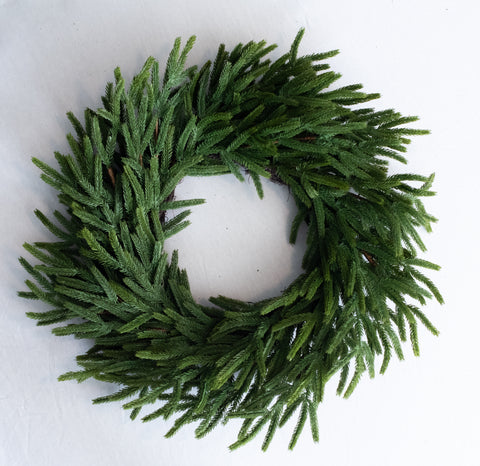 Vita Domi 24" Real Touch Norfolk Pine Wreath, Christmas Wreaths for Front Door 24 inch, Green Wreath Christmas, Faux Cedar Wreath, Window Wreaths, Evergreen Wreath, Norfolk Wreath, Chair Wreath w/ 120 Tips