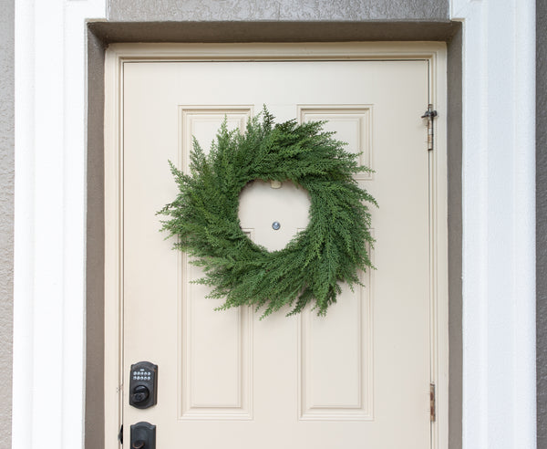 Vita Domi 24" Faux Cedar Wreath, Christmas Wreaths for Front Door 24 inch, Green Wreath Christmas, Window Wreaths, Real Touch Norfolk Pine Wreath, Evergreen Wreath, Large Christmas Wreath w/ 130 Tips