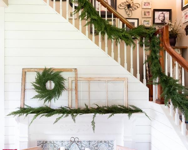 Vita Domi 24" Faux Cedar Wreath, Christmas Wreaths for Front Door 24 inch, Green Wreath Christmas, Window Wreaths, Real Touch Norfolk Pine Wreath, Evergreen Wreath, Large Christmas Wreath w/ 130 Tips