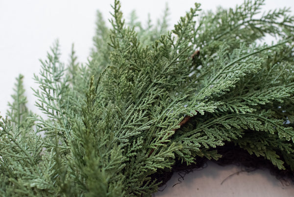 Vita Domi 30" Faux Cedar Wreath, Christmas Wreaths for Front Door Outside, Green Wreath Christmas, Window Wreaths, Real Touch Norfolk Pine Wreath, Evergreen Wreath, Large Christmas Wreath w/ 128 Tips