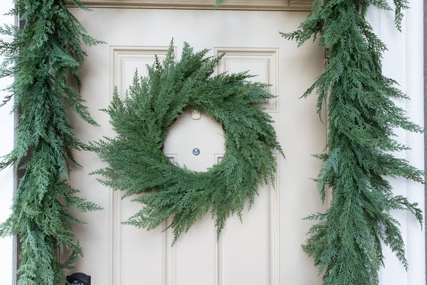 Vita Domi 24" Faux Cedar Wreath, Christmas Wreaths for Front Door 24 inch, Green Wreath Christmas, Window Wreaths, Real Touch Norfolk Pine Wreath, Evergreen Wreath, Large Christmas Wreath w/ 130 Tips